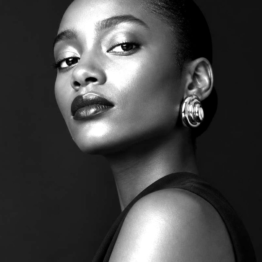 Nadia, portret